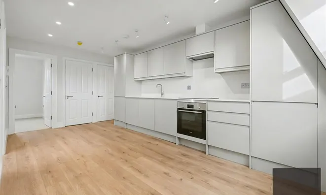 Недвижимость Battersea Park Road: 7