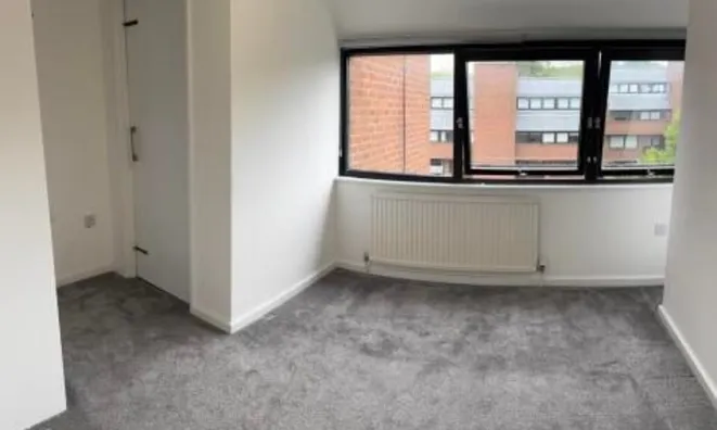 Недвижимость Britten Close, Golders Green: 1