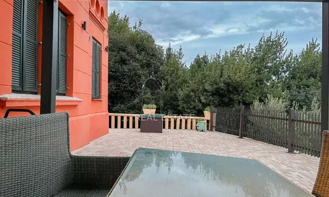 Недвижимость Четырёхкомнатная квартира в центре Опатии: 9
