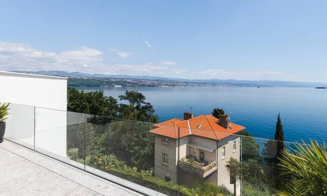 Недвижимость Четырёхкомнатная квартира в центре: 3