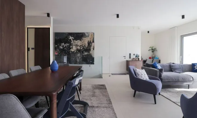 Недвижимость Четырёхкомнатная квартира в центре: 15