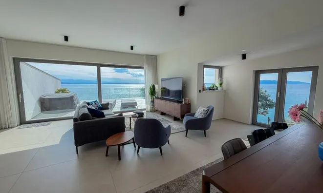 Недвижимость Четырёхкомнатная квартира в центре: 17