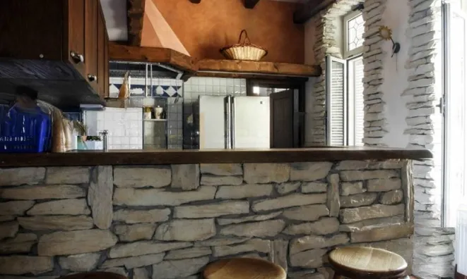 Недвижимость Многоквартирный дом Волоско: 10