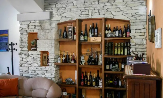 Недвижимость Многоквартирный дом Волоско: 11