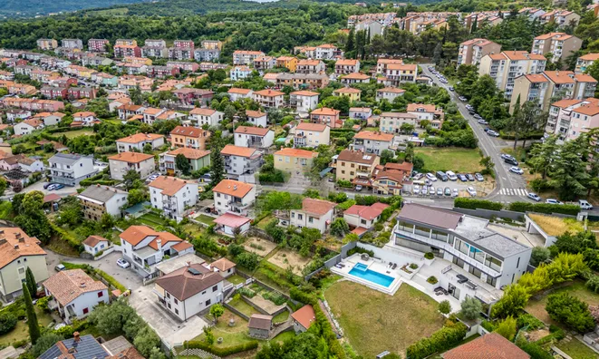 Недвижимость Дом в Копере: 14