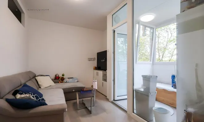 Недвижимость Квартира 1,5-комнатная Бежиград: 5