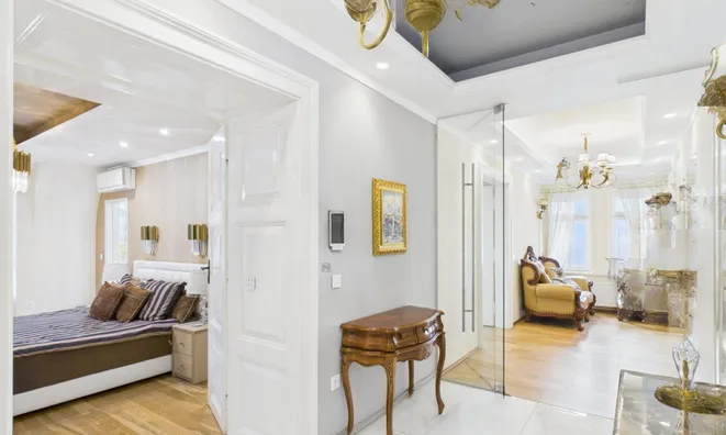 Недвижимость Квартира в центре Любляны: 3