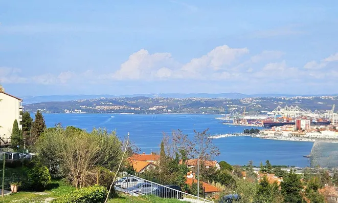 Недвижимость Двухкомнатная квартира Марковец: 1