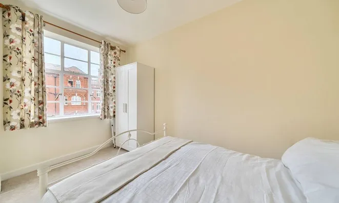 Недвижимость Hamlet Gardens, Ravenscourt Park: 1