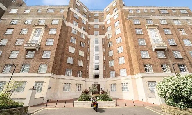 Недвижимость Hamlet Gardens, Ravenscourt Park: 8