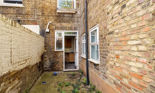 Недвижимость Portnall Road: 5