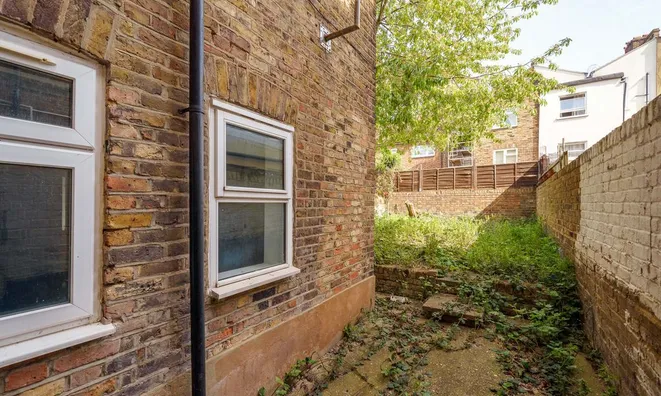 Недвижимость Portnall Road: 6