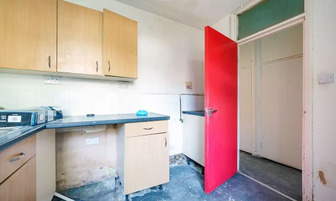 Недвижимость Portnall Road: 11