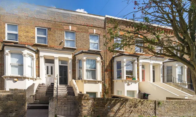 Недвижимость Portnall Road: 12