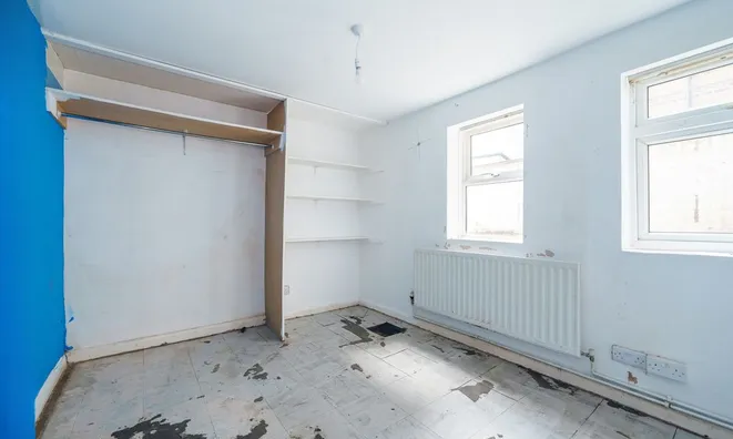 Недвижимость Portnall Road: 18