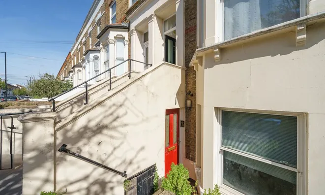 Недвижимость Portnall Road: 22