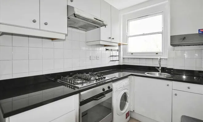 Недвижимость Dewsbury Court, Chiswick: 1