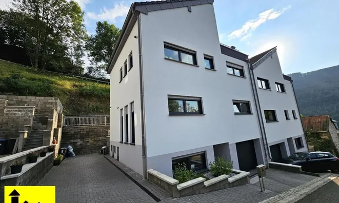 Недвижимость House 5 bedrooms for sale in Michelau: 2