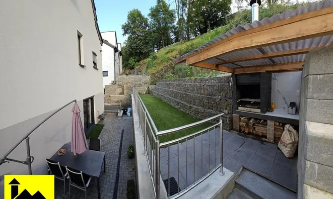 Недвижимость House 5 bedrooms for sale in Michelau: 5