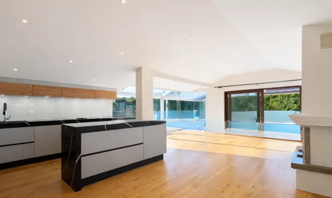 Недвижимость Single house 5.5 rooms: 4