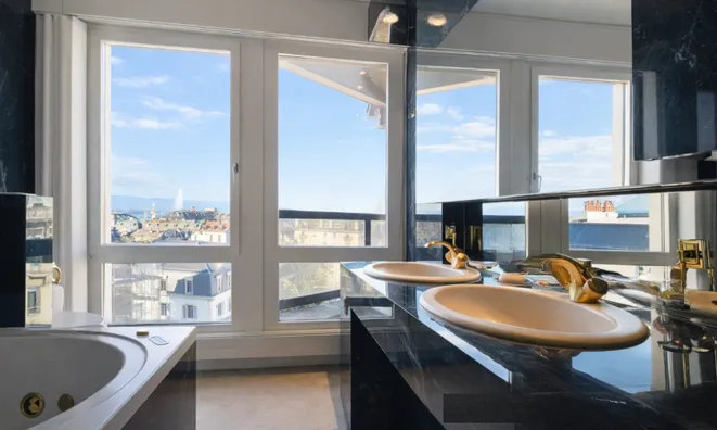 Недвижимость Apartment 5 rooms: 7