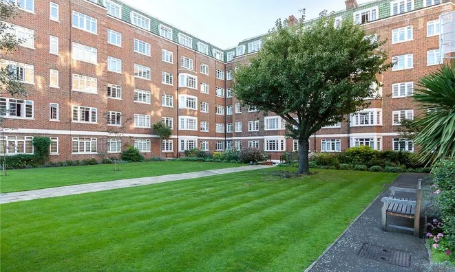 Недвижимость Pembroke Road, Kensington: 2