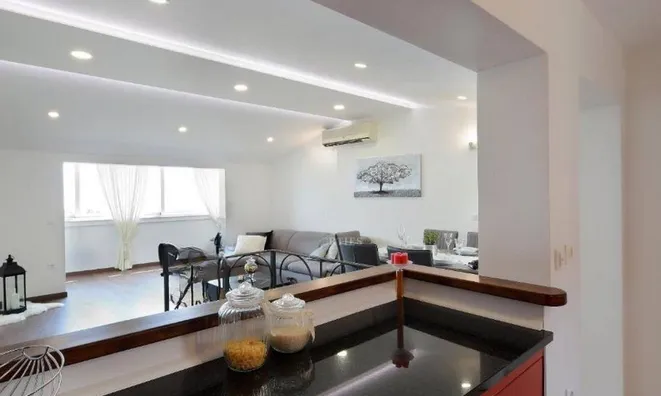 Недвижимость Двухкомнатная квартира, Опатия: 11