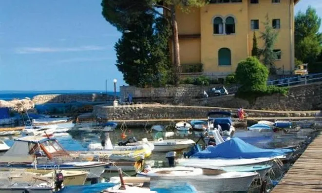 Недвижимость Двухкомнатная квартира, Опатия: 19