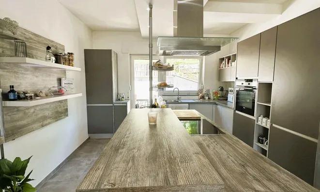 Недвижимость House 5 bedrooms for sale in Ettelbruck: 5