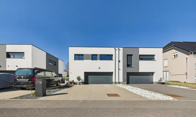 Недвижимость House 3 bedrooms for sale in Beaufort: 3