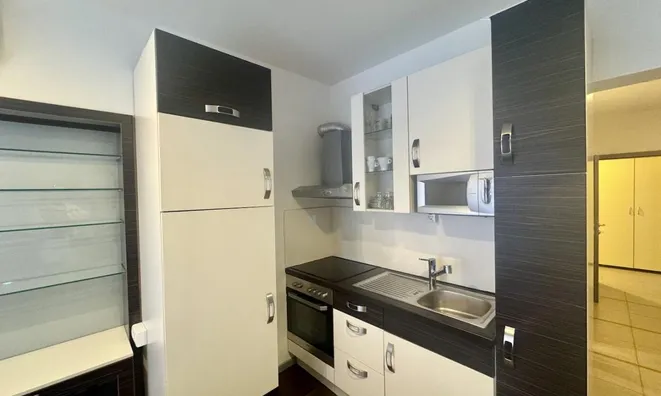 Недвижимость Квартира 3-комнатная Новоцентр: 6