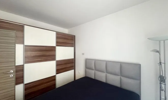 Недвижимость Квартира 3-комнатная Новоцентр: 8