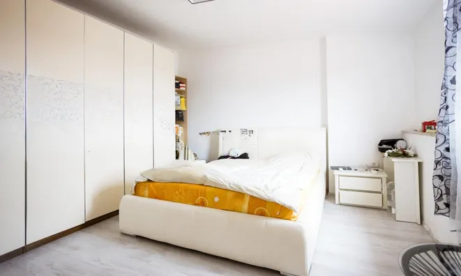 Недвижимость Пятикомнатная и более квартира в Нова Сеча: 11