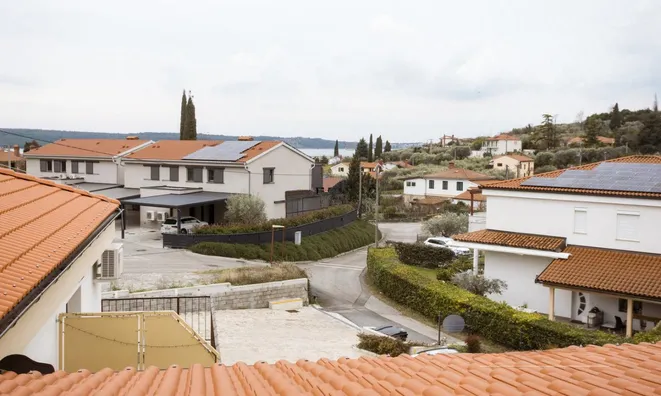 Недвижимость Пятикомнатная и более квартира в Нова Сеча: 15