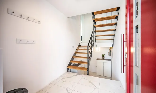 Недвижимость Дом с террасой Новое Кодельева: 16