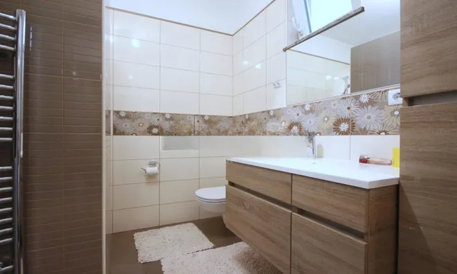 Недвижимость Дом, Тихое Место: 10