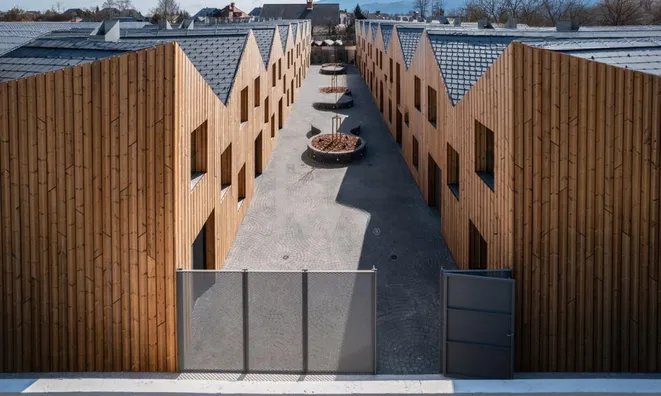 Недвижимость Дом с террасой на озере: 1