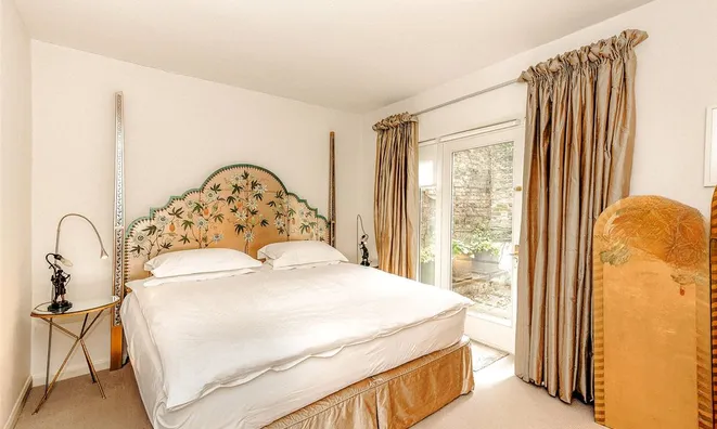 Недвижимость Moreton House, 3-4 Embankment Gardens, Chelsea: 2