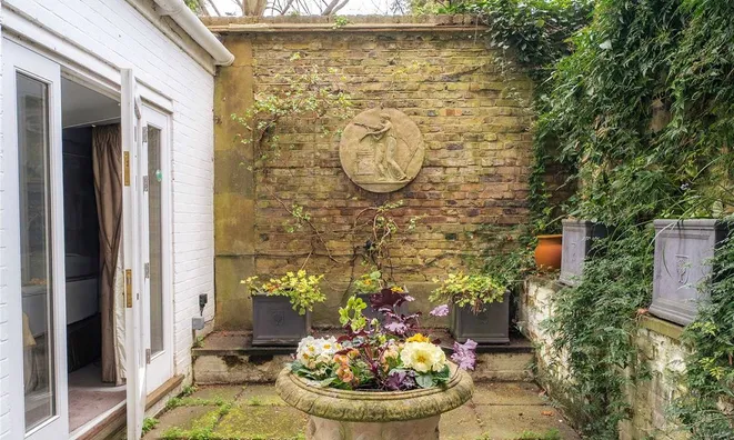 Недвижимость Moreton House, 3-4 Embankment Gardens, Chelsea: 3