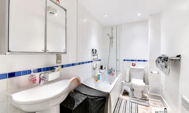 Недвижимость Ferndale Road: 6