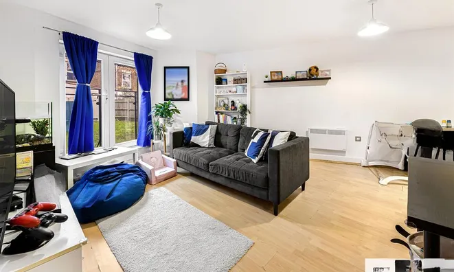 Недвижимость Ferndale Road: 7