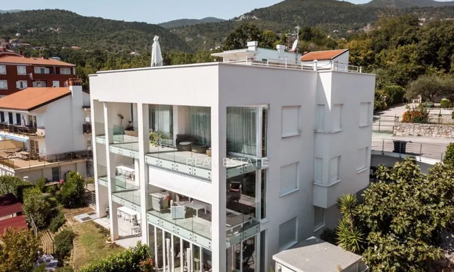 Недвижимость Трёхкомнатная квартира в Опатии: 4