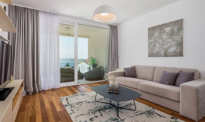 Недвижимость Трёхкомнатная квартира в Опатии: 8