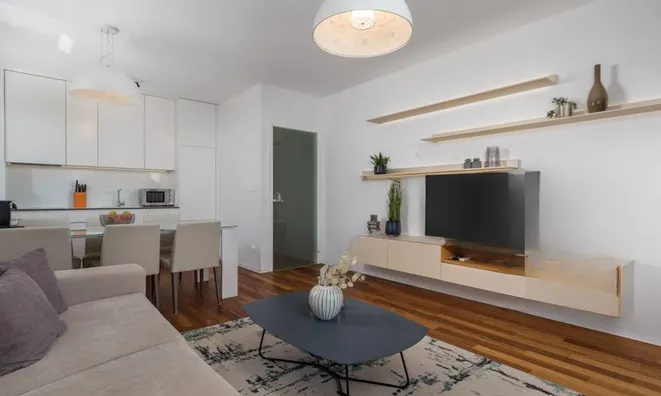 Недвижимость Трёхкомнатная квартира в Опатии: 10