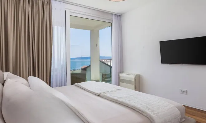 Недвижимость Трёхкомнатная квартира в Опатии: 16