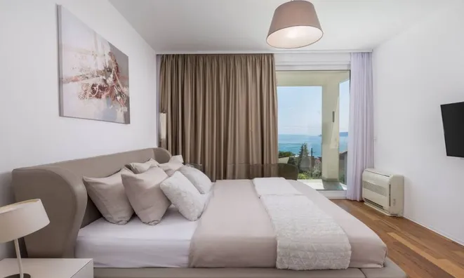 Недвижимость Трёхкомнатная квартира в Опатии: 17