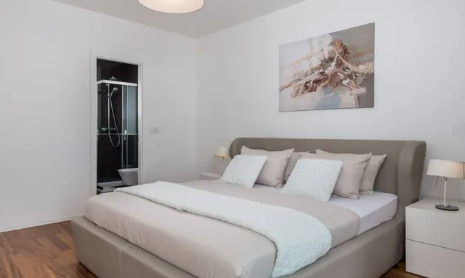 Недвижимость Трёхкомнатная квартира в Опатии: 23