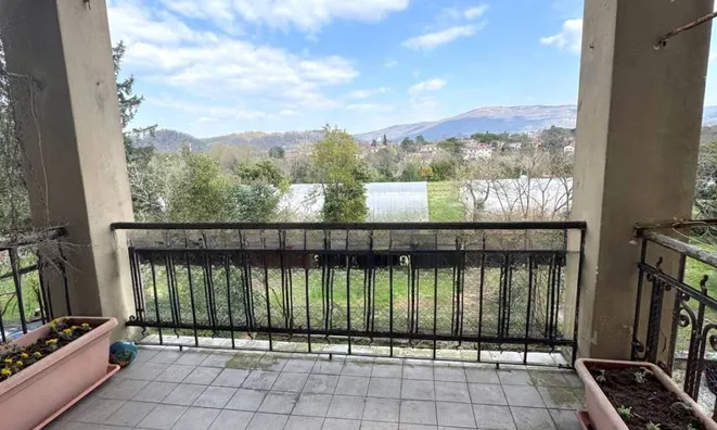 Недвижимость Трехкомнатная в центре Гориции: 9