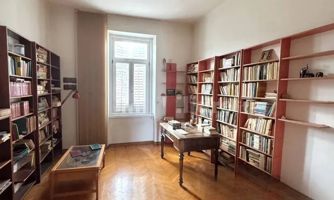 Недвижимость Трехкомнатная в центре Гориции: 12