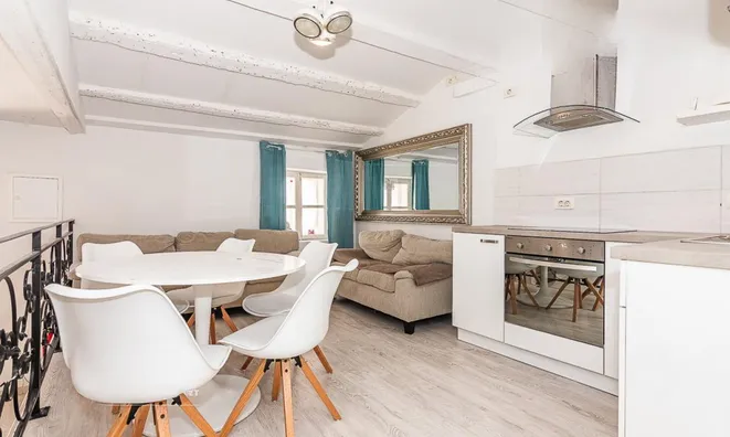 Недвижимость Четырёхкомнатная квартира в Пиране: 4